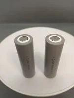 Pack 2 Pilas 21700 3.6-4.2v 5000mah Reales 69gr C/u - Imagen 2